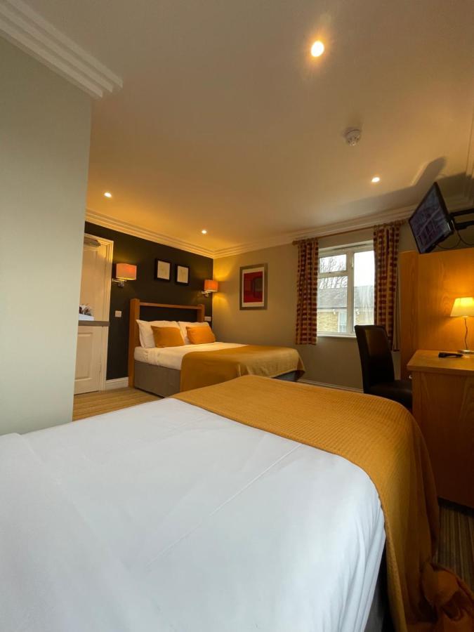 Shandon 2* Richmond (Greater London)
